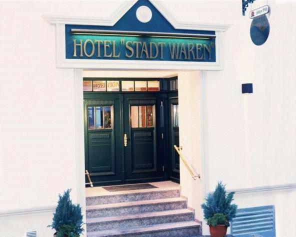 וארן Hotel Stadt Waren מראה חיצוני תמונה